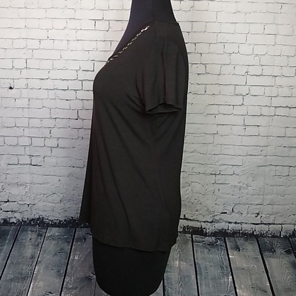 Jacqueline Smith Womens Small Black Studded Round Neck Tee T Shirt Mob Wife - Picture 5 of 9